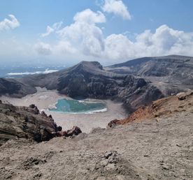 Восхождение на вулкан  "Горелый"