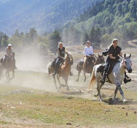 Конный тур для опытных всадников Активный отпуск в горах