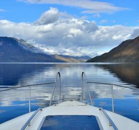 По глади Телецкого озера