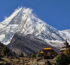 Поход по трассе Манаслу по долине Цум