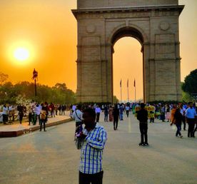 Экскурсия Дели в вечерних огнях на машине с гидом