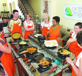 Откройте для себя величественный Тадж-Махал и освойте настоящую индийскую кухню за 1 незабываемый день!