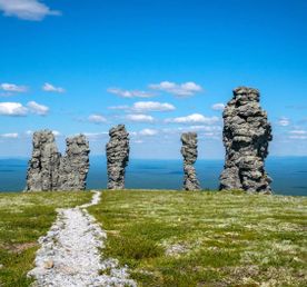Маньпупунер и перевал Дятлова: поход с вертолетом