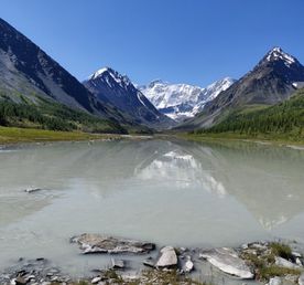 Поход к подножию Белухи