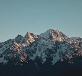 Вдоль хребта