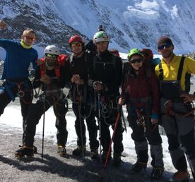 Восхождение в массиве Белухи