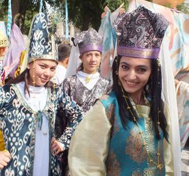 Май, май, фрукты начинай!