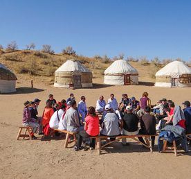 Максимум в Узбекистане: 4 города, озеро в пустыне и мистическая долина