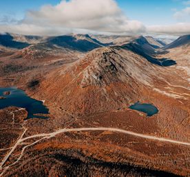 Сияние, океан и горы