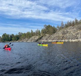Путешествие по Ладожским шхерам на морских каяках
