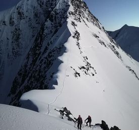 Восхождение на Белуху по гребню Делоне