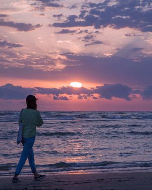Рассвет верхом на лошадях. Дербент