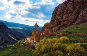 Хор Вирап - Нораванк - Пещера Арени