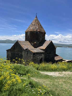 Водопад Шаки, древний Караван Сарай, озеро Севан