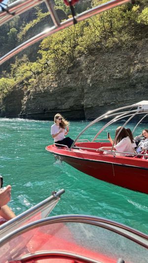 Сулакский каньон, пещера Нохъо, катера