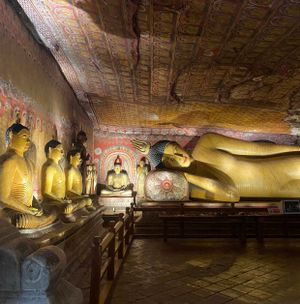 Львиная скала Сигирия, Дамбула и Канди