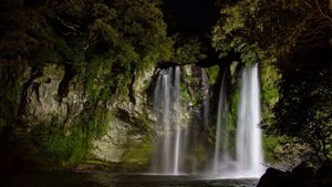 Перелёт на остров Чеджу-до. Экскурсия: Южная часть