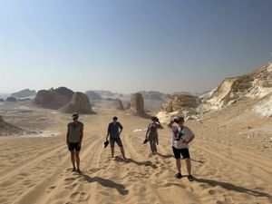 Две Пустыни