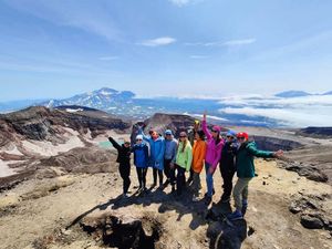 Вулкан Горелый