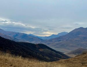 Три ущелья: Куртатинское Кармадонское - Даргавс