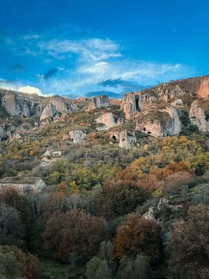 Крылья Татева, Чертов мост и каменный лес Гориса