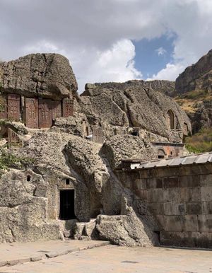 Гарни, Симфония Камней, Гегард