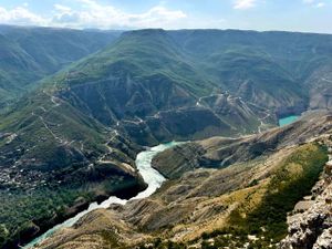 Бархан Сарыкум, Сулакский каньон