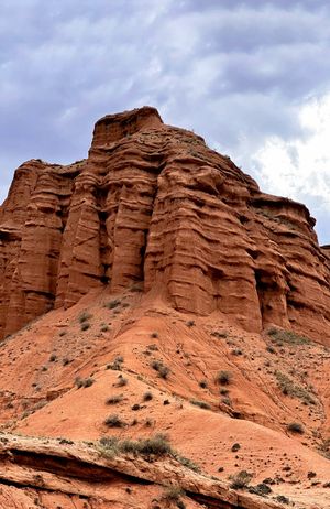 Ущелье 7 быков, водопад, альпийские луга в долине
