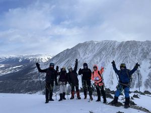 Подъем на перевал Учитель (3050 м)