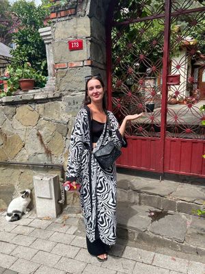 Два Континента И Самые Яркие Районы