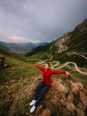 Южный берег Иcсык-Куля