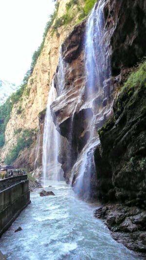 Чегемские водопады и озеро Гижгит: индивидуально (цена за машину до 4 чел.)