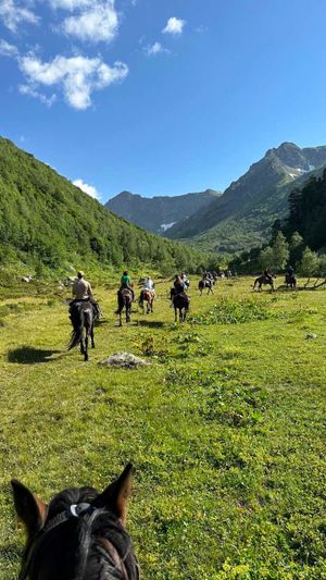 Конный поход к Озеру Лунное с ночевкой в палатке