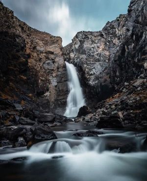 ВОДОПАД И КАНЬОН ЧУЛЫШМАНА