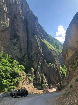 Древняя Шамаха и живописное озеро Нохур