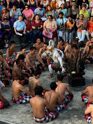 Улувату, Серфинг, Храм На Обрыве. Национальный тан