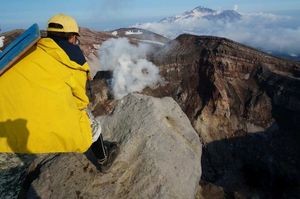 Вулкан Горелый