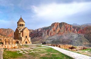 Хор Вирап - Нораванк - Пещера птиц - Винный завод