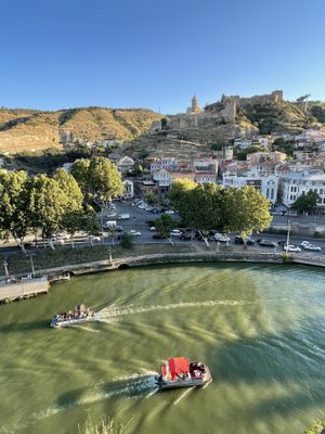 История Грузии. Тбилисское море. Свободное время