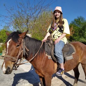 Азишская пещера, плато Лаго-Наки, скала Утюг