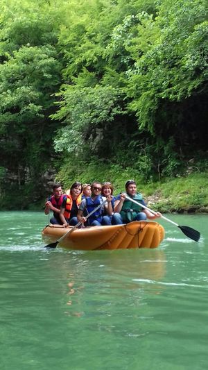 Изумрудный каньон и каскады водопадов