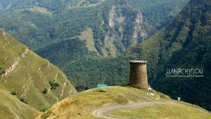 ЯРКИЕ КРАСКИ ТАБАСАРАНА