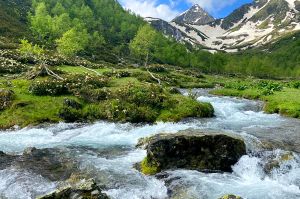 Треккинг к Семицветному озеру