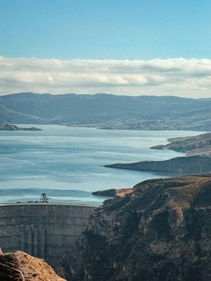 Сулакский каньон и экстрим заезд на катере