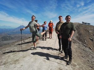 Восхождение на вулкан Горелый