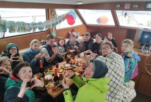 Яхта по океану и Крабы