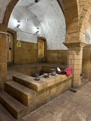 Древний Дербент и экраноплан Лунь