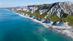 Белые скалы