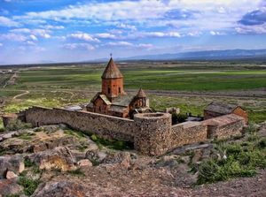 Хор Вирап, Пещера Арени, Нораванк, Татев