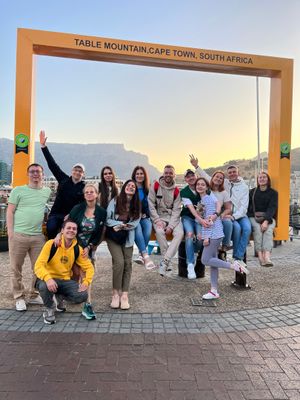 Знакомство, Кейптаун и встреча заката на круизе